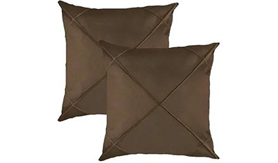 capa de almofada suede aveludada drapeada 45x45cm marrom detalhe