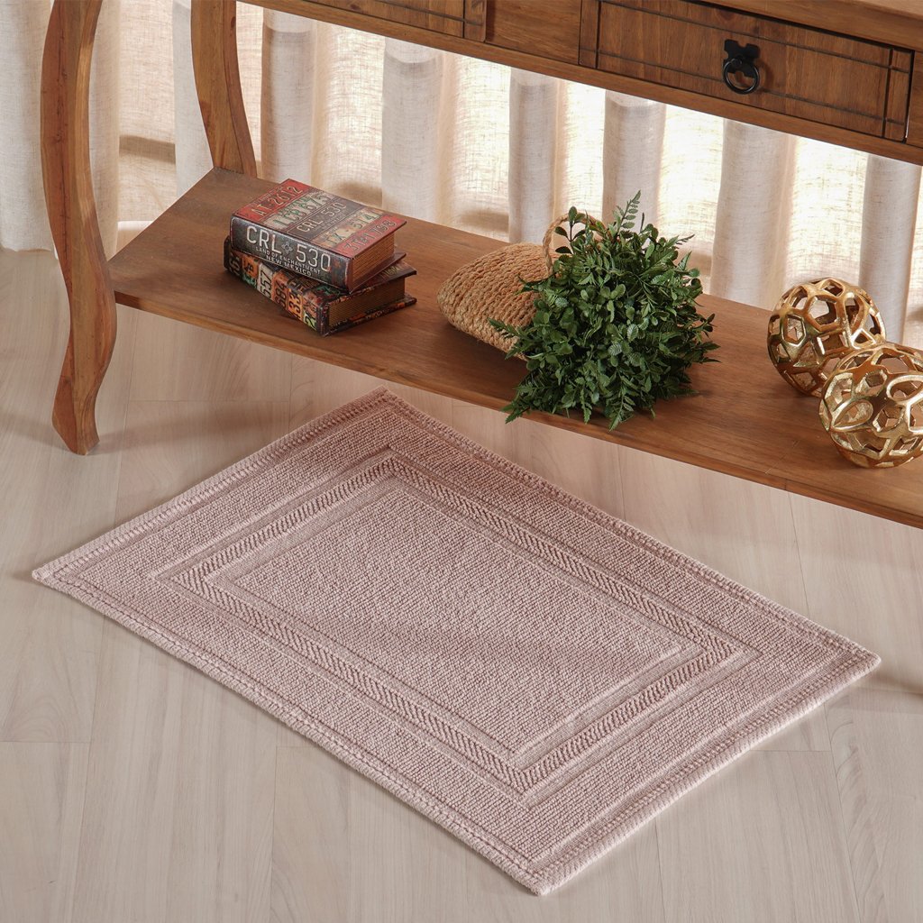 Tapete Chenille 50x70cm Antiderrapante 100% Poliéster 1250g/m²