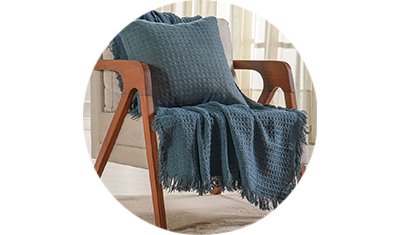 manta decorativa para sofa waffle 100 algodao azul cobalt detalhes